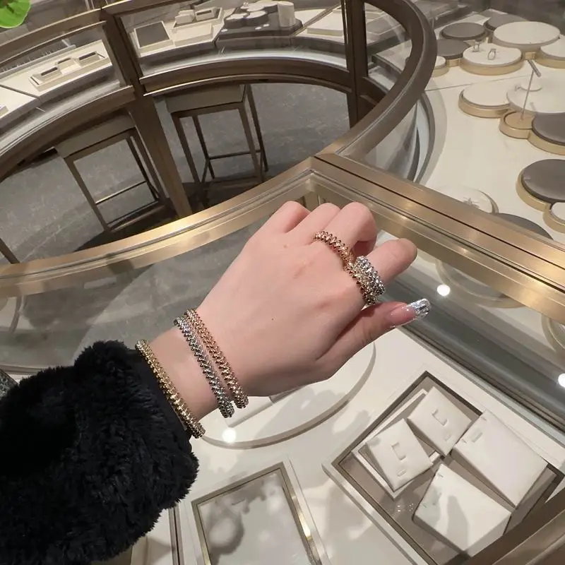 Cartier bracelet 11lyx34 (9)