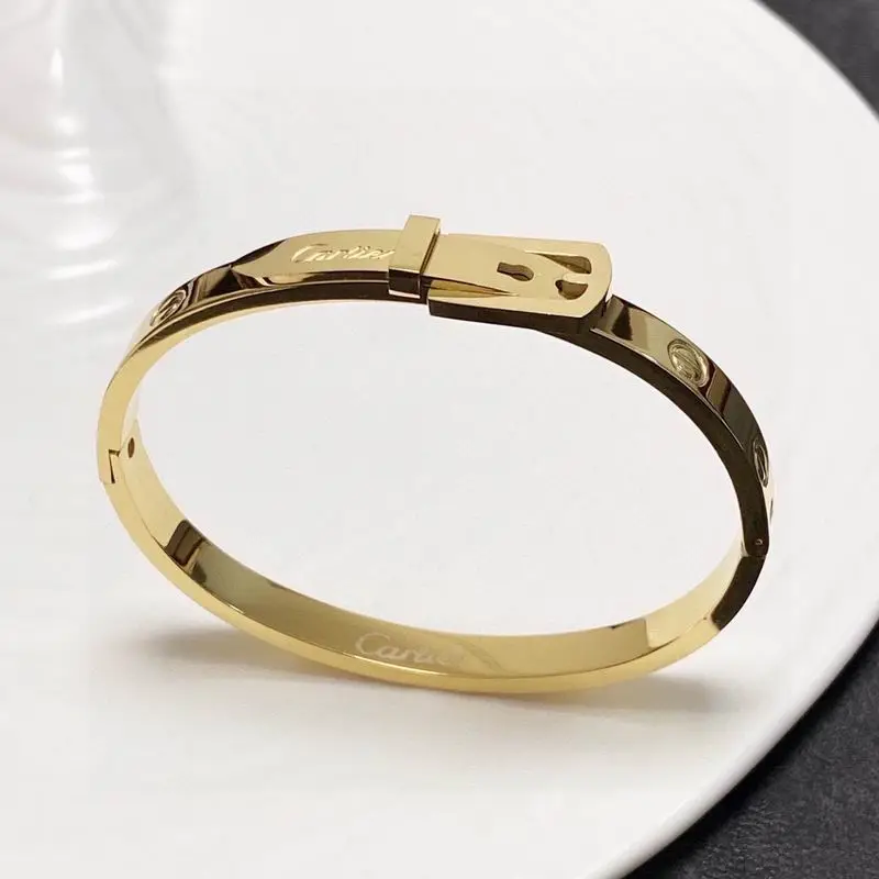 Cartier bracelet 10lyx10 (9)