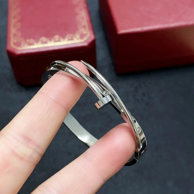 Cartier bracelet 09lyx1 (9)