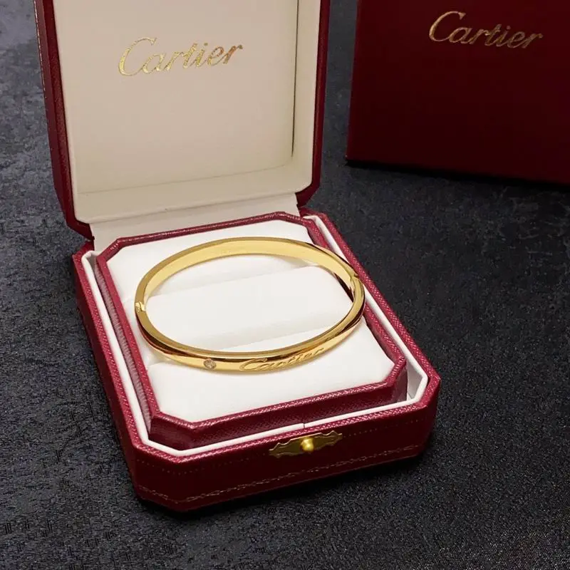 Cartier bracelet 11lyx17 (9)