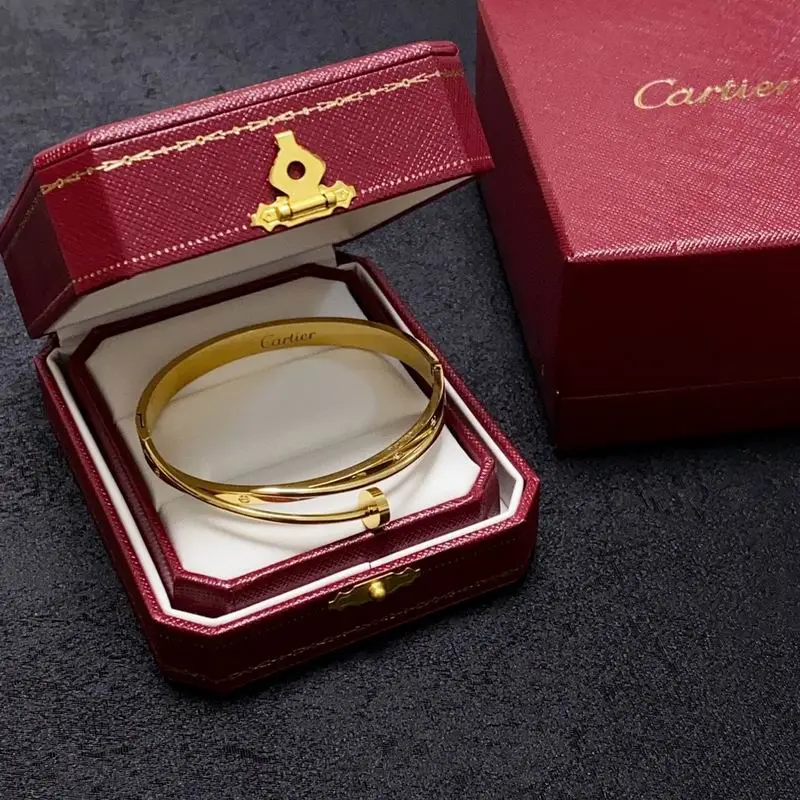 Cartier bracelet 09lyx3 (9)