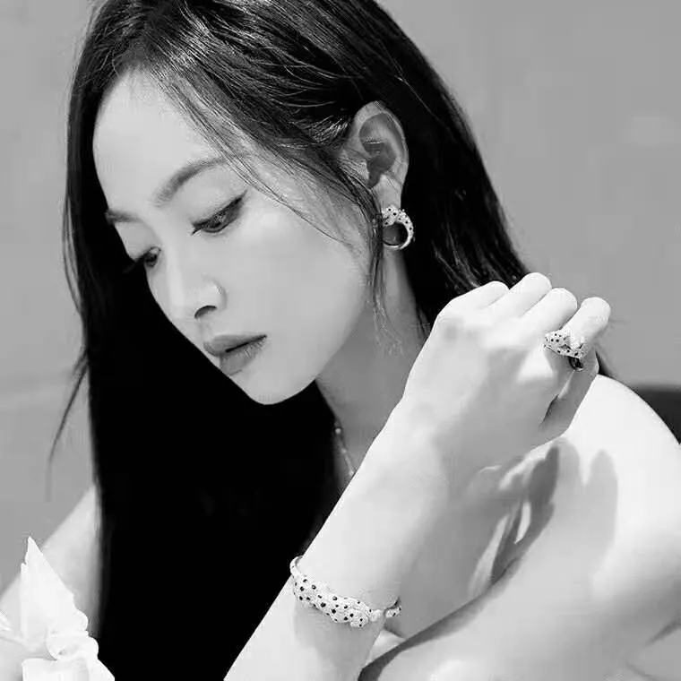 Cartier earring 09lyx1 (9)