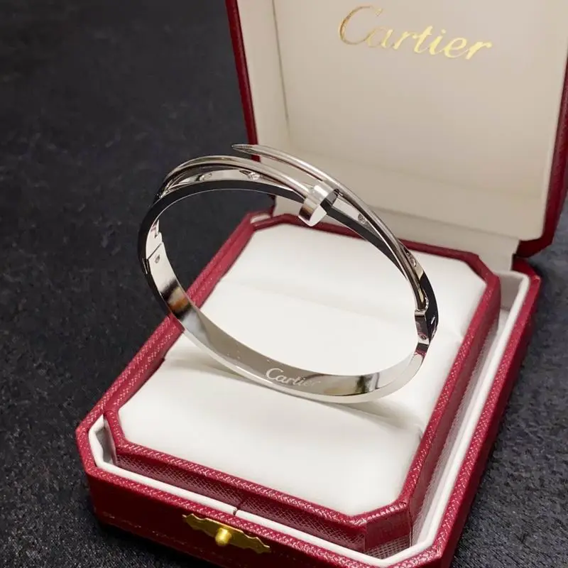 Cartier bracelet 09lyx1 (9)