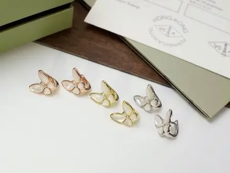 Van Cleef & Arpels earring 04lyh11 (1)