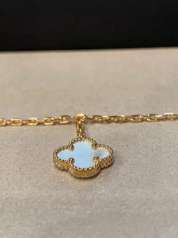 Van Cleef & Arpels bracelet 04lyh22 (1)