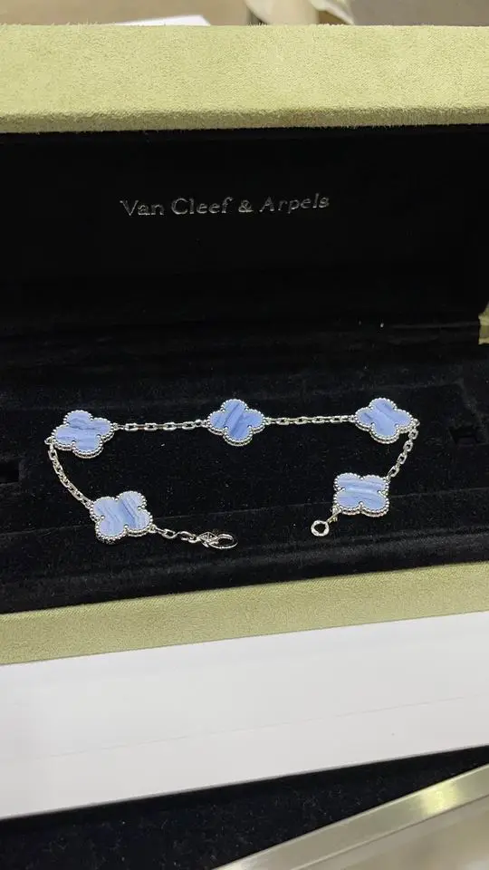 Van Cleef & Arpels bracelet17 (5)