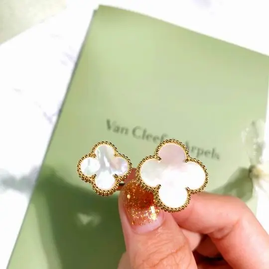 Van Cleef & Arpels ring 04lyh10 (1)