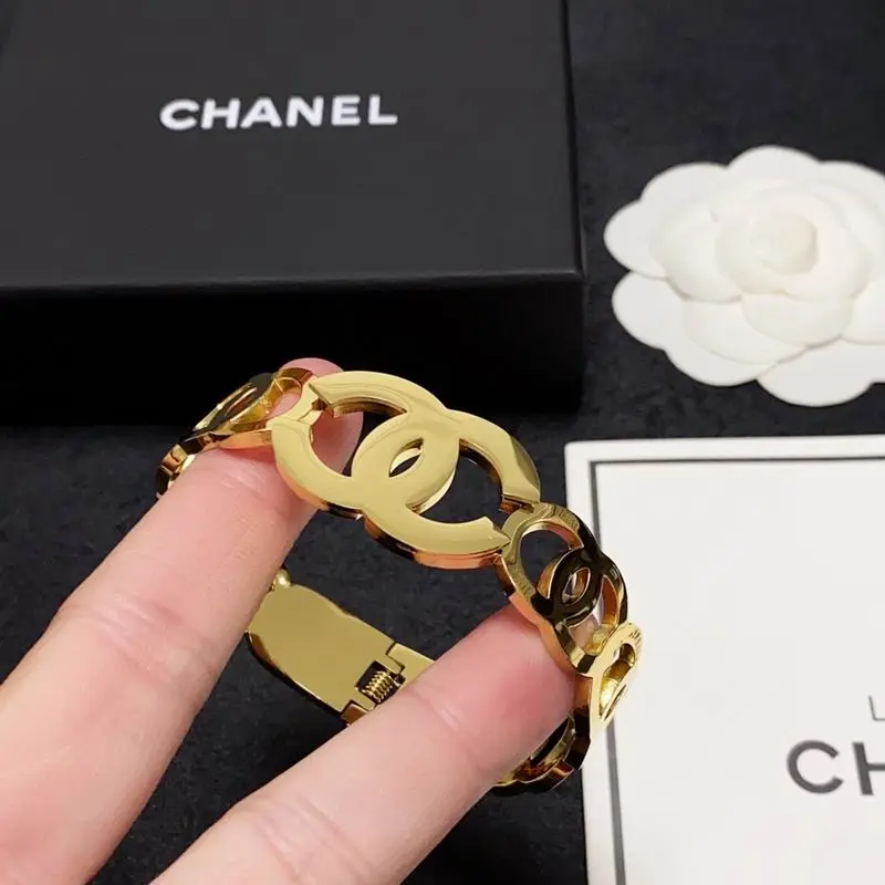 Chanel bracelet 1lyx26 (9)