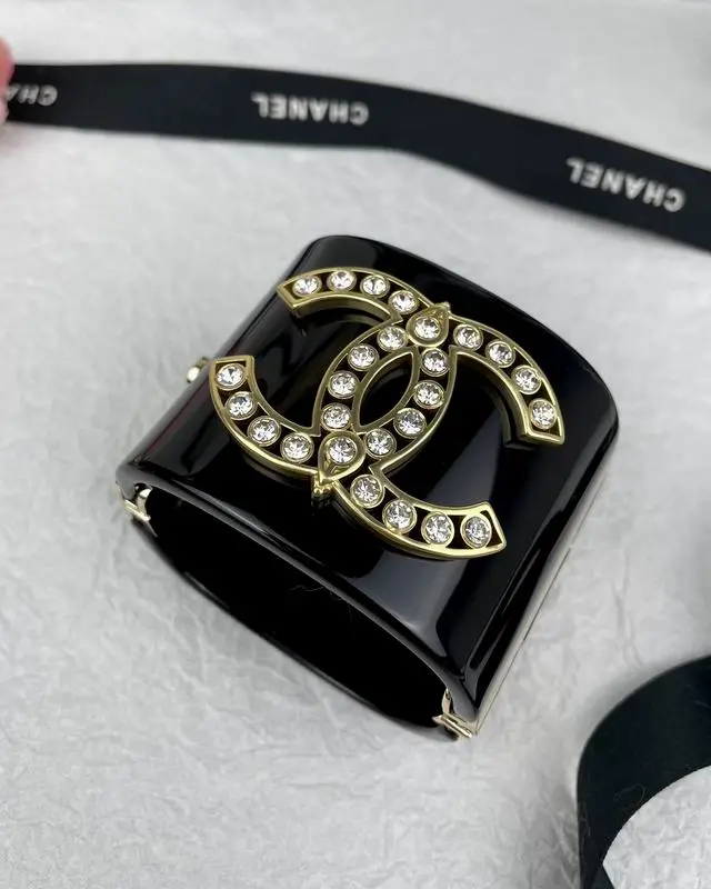 Chanel bracelet 1lyx8 (6)