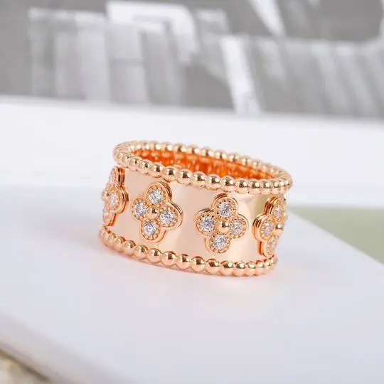 Van Cleef & Arpels ring 04lyh13 (1)