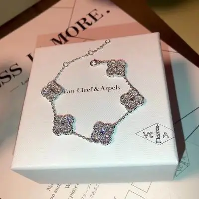 Van Cleef & Arpels bracelet11 (8)