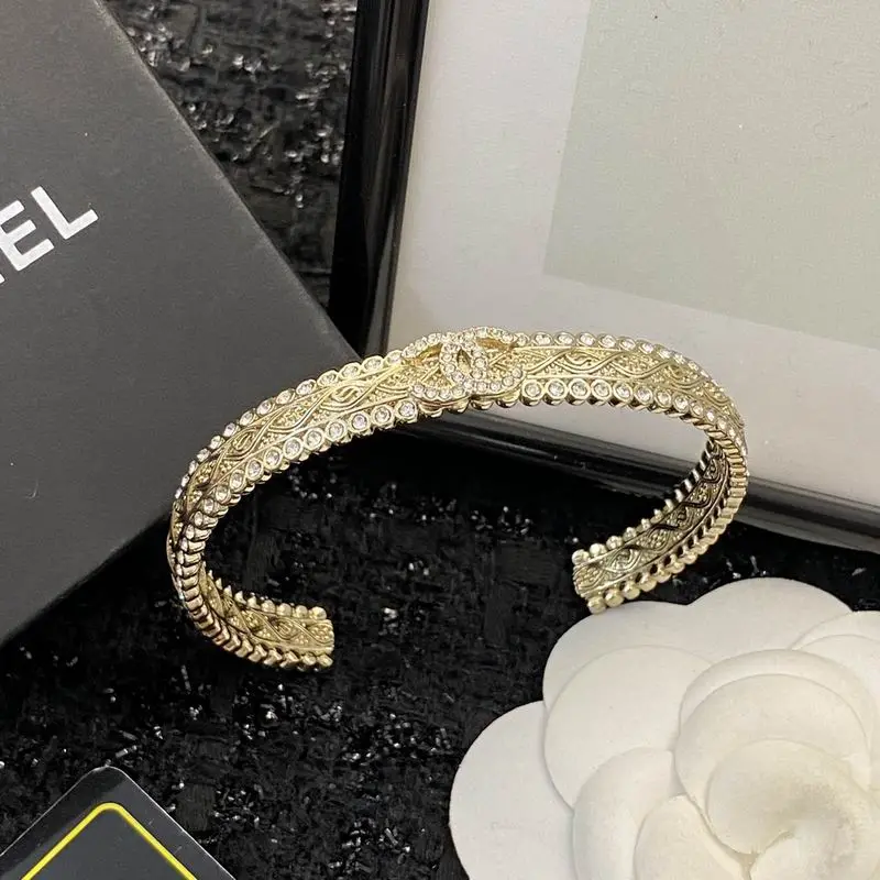 Chanel bracelet 1lyx32 (9)