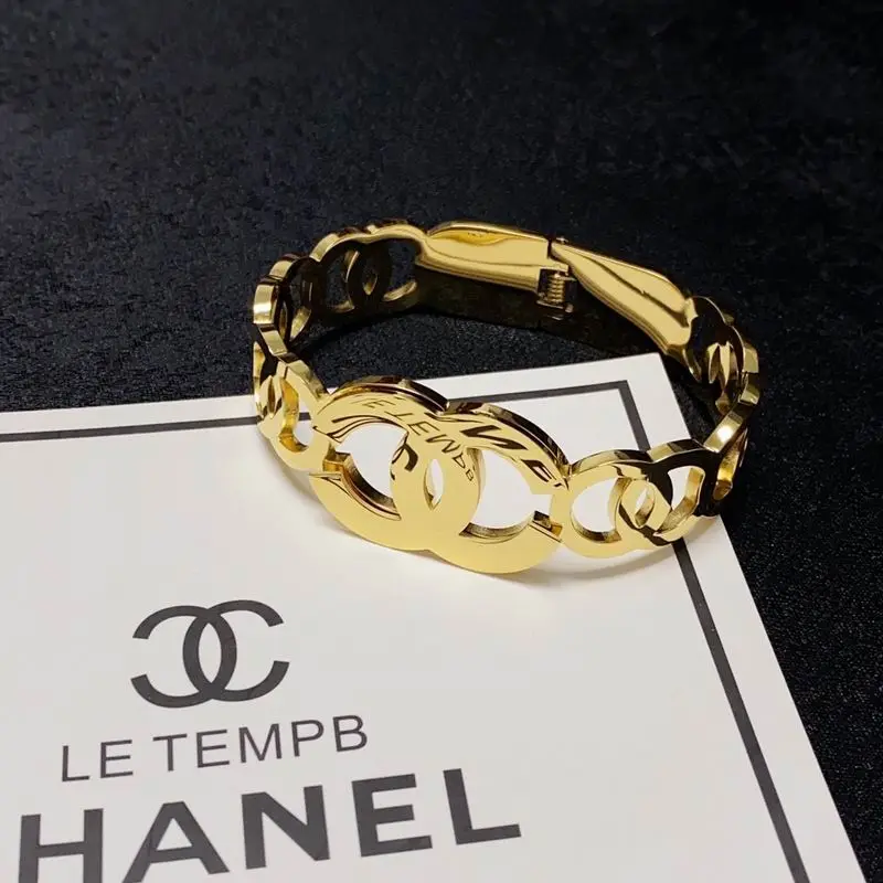 Chanel bracelet 1lyx26 (9)