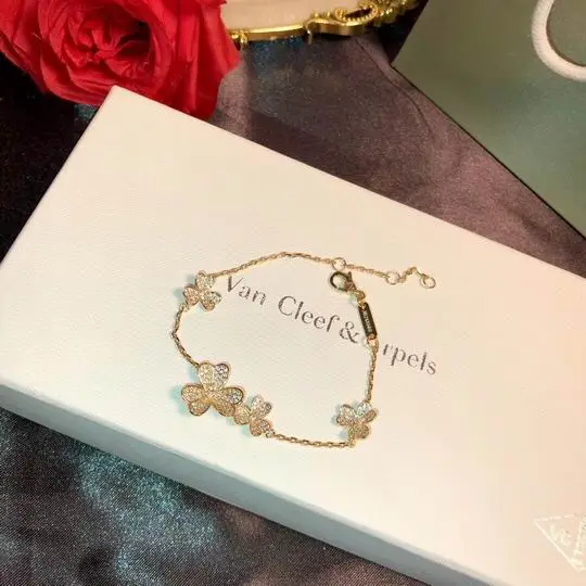 Van Cleef & Arpels bracelet 04lyh26 (3)