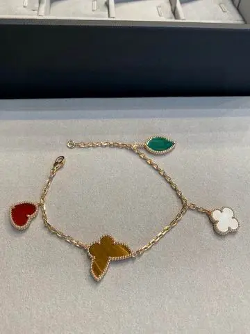 Van Cleef & Arpels bracelet 04lyh22 (1)