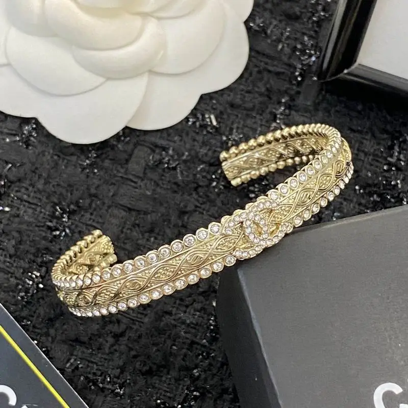 Chanel bracelet 1lyx32 (9)