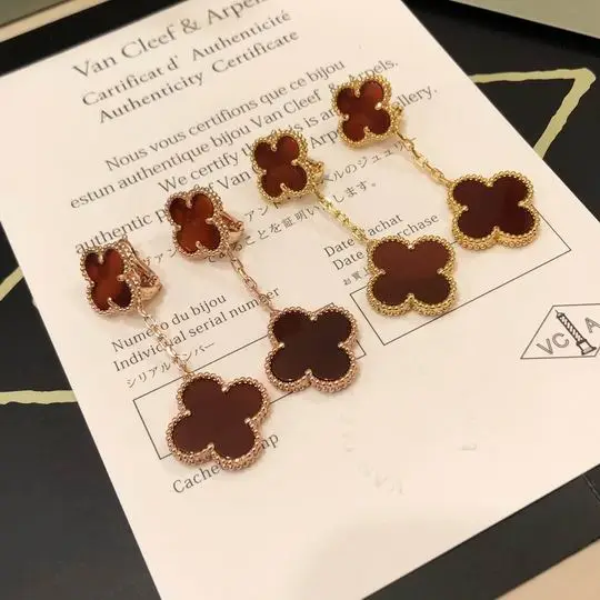Van Cleef & Arpels earring 04lyh13 (1)