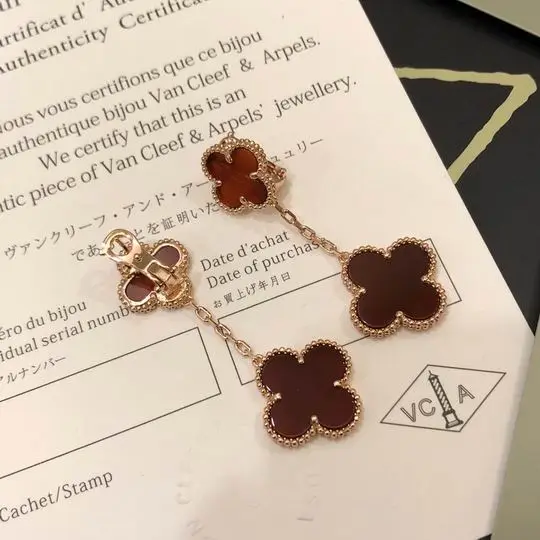 Van Cleef & Arpels earring 04lyh13 (1)