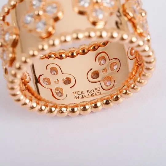 Van Cleef & Arpels ring 12lyh16 (1)