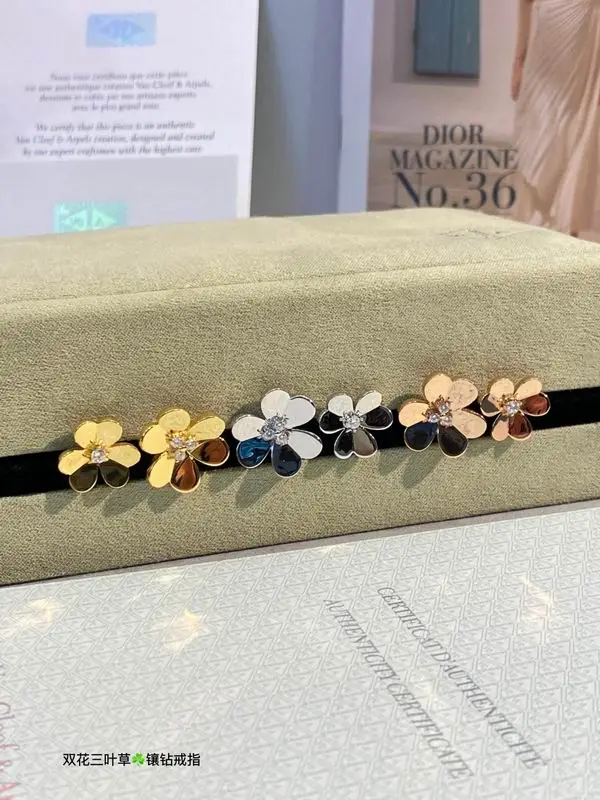 Van Cleef & Arpels ring 03lyh18 (1)