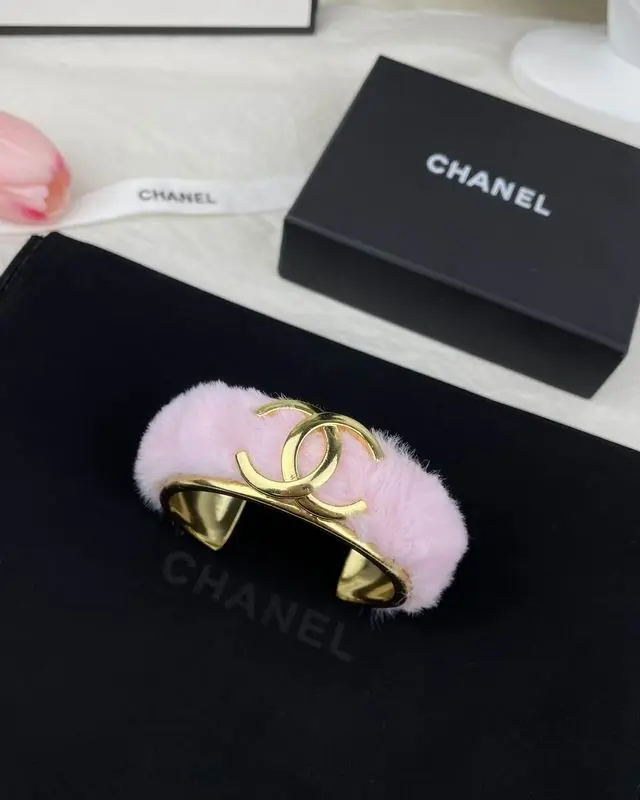Chanel bracelet 1lyx3 (8)