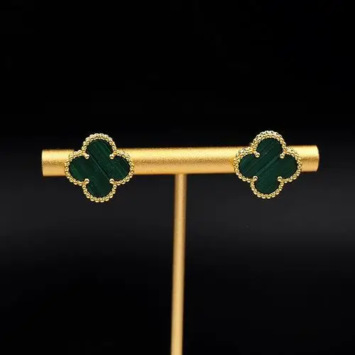 Van Cleef & Arpels earring 12lyh20 (1)