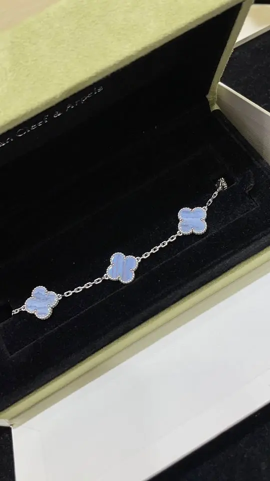 Van Cleef & Arpels bracelet17 (5)