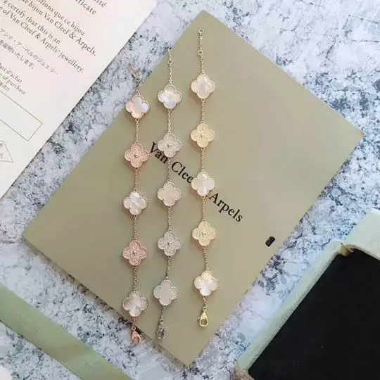 Van Cleef & Arpels bracelet 04lyh24 (1)