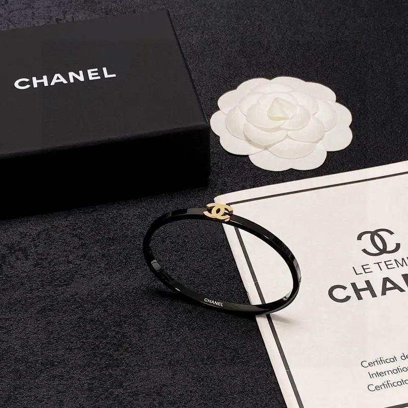 Chanel bracelet 1lyx19 (9)