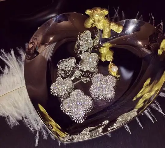 Van Cleef & Arpels earring 04lyh16 (1)