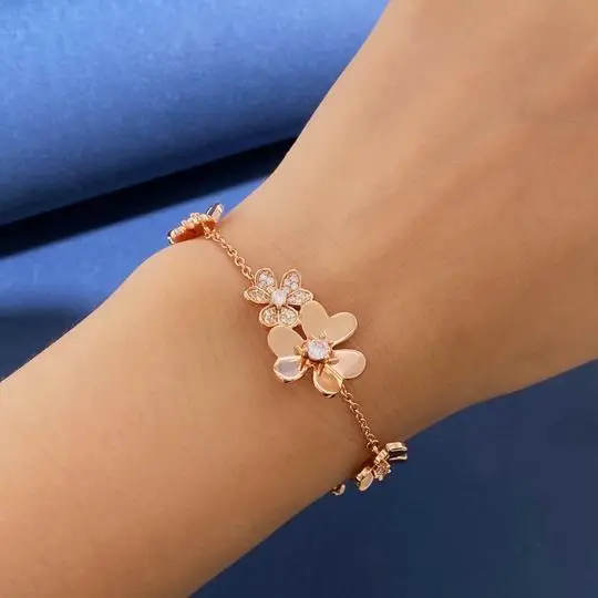 Van Cleef & Arpels bracelet 04lyh23 (1)