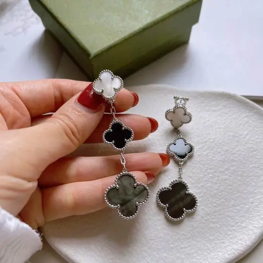 Van Cleef & Arpels earring 04lyh12 (1)