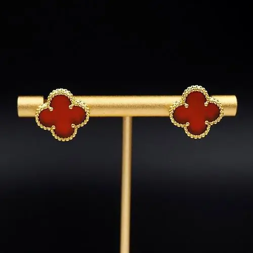 Van Cleef & Arpels earring 12lyh20 (1)