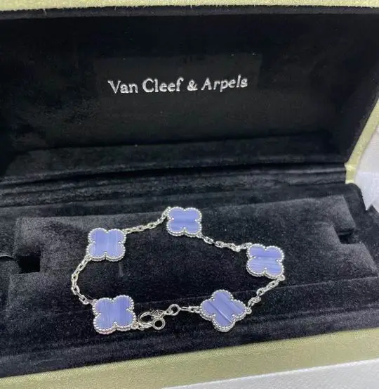 Van Cleef & Arpels bracelet 04lyh31 (1)