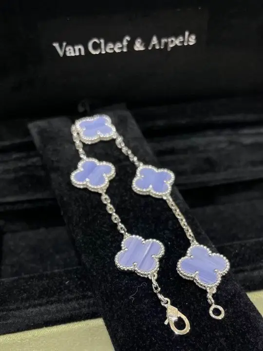 Van Cleef & Arpels bracelet 04lyh31 (1)