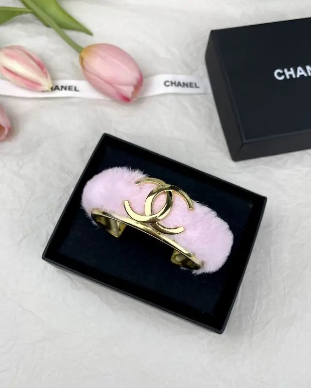 Chanel bracelet 1lyx3 (8)