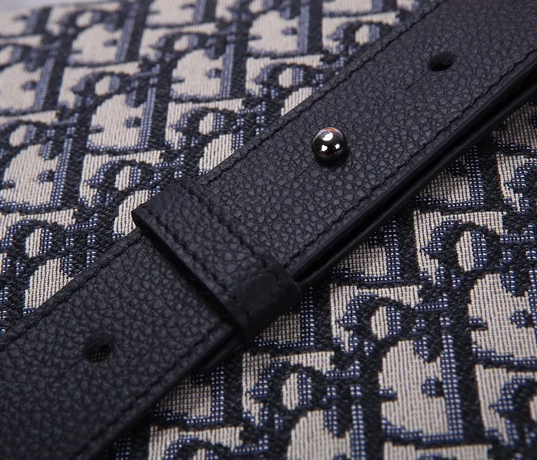 CD93315 24X17X8cm WP (1)