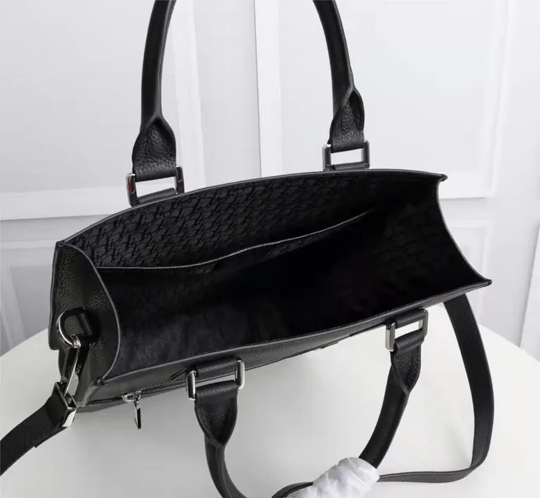 Safari 1ESSH187UMJ 28X34X8cm SC (1)