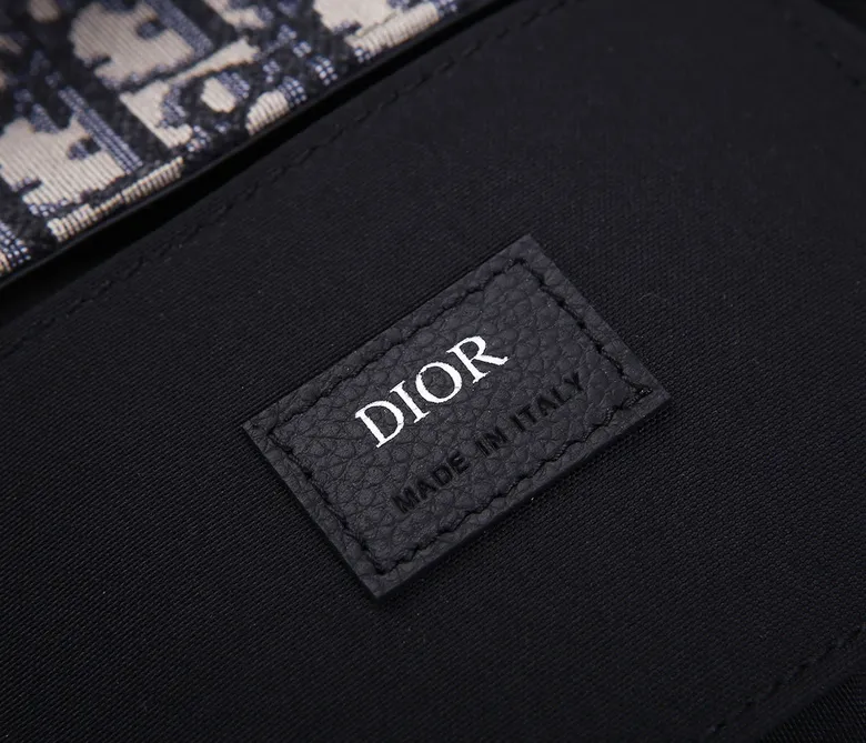 CD93315 24X17X8cm WP (1)