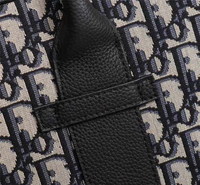 Oblique 1ESSH186UMJ 38X28X7cm SC 2colour (1)