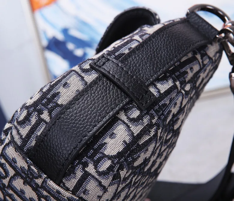 CD93315 24X17X8cm WP (1)