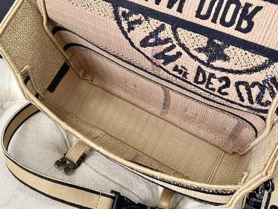 Dior Camp M1241米黄 23x15x8cm wz (1)