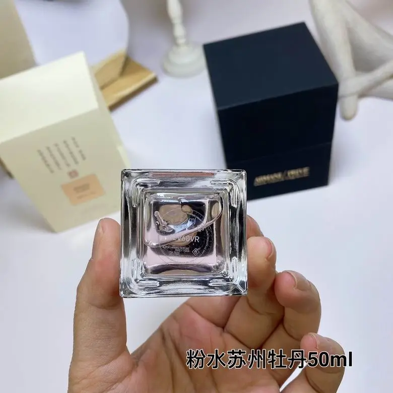 Armani 50ml (1)