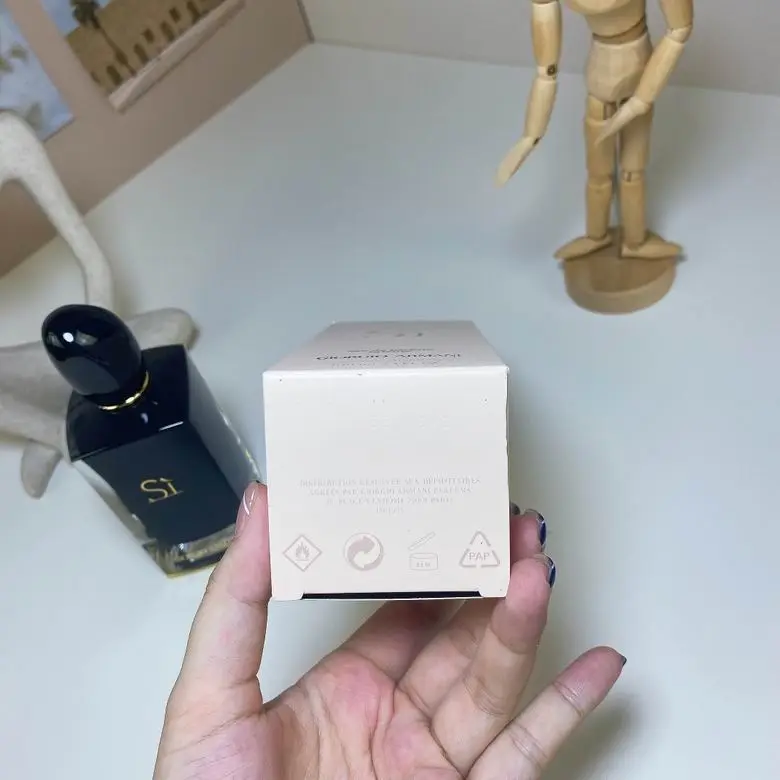 Armani Women 100ml (1)