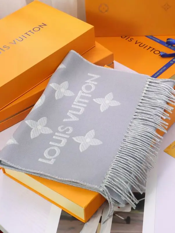 LV scarf 32X180cm E (1)