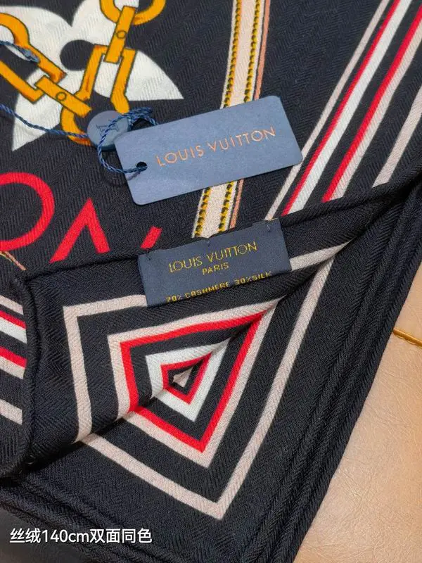 LV silk Scarf 140X140cm 70%羊绒 30%真丝 E22 (16)