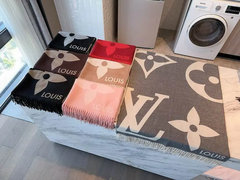 LV scarf 180X65cm E10 (26)