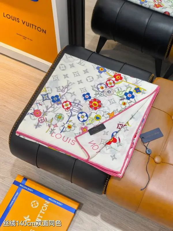 LV Scarf 140X140cm 70%羊绒30%真丝 E32 (16)