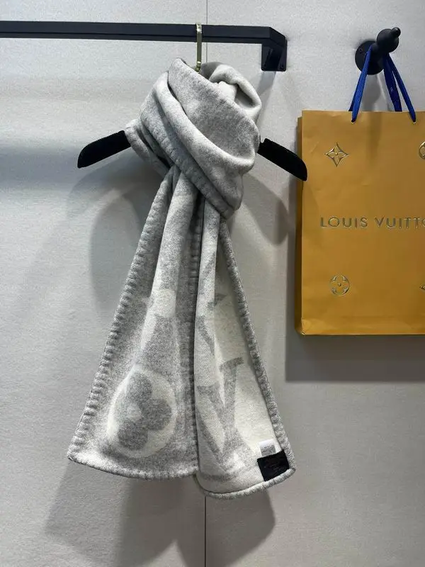LV scarf 20X230cm E (35)