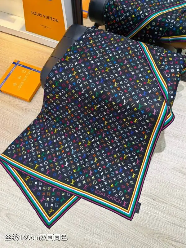 LV Scarf 140X140cm 70%羊绒30%真丝 E33 (16)